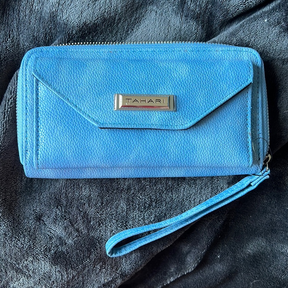 Tahari wallet brand new light blue